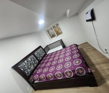 spacious 2 bedroom basement for rent - Photo 1