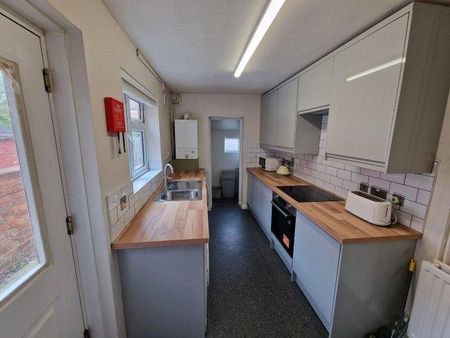 3 bedroom house share to rent - Photo 5