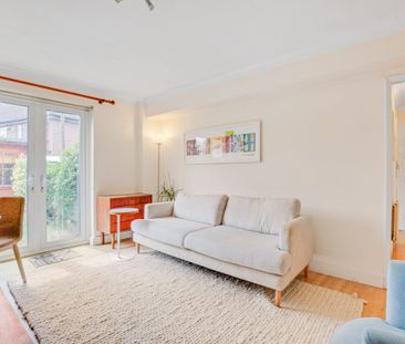 Crowther Avenue, Brentford TW8 - Photo 3