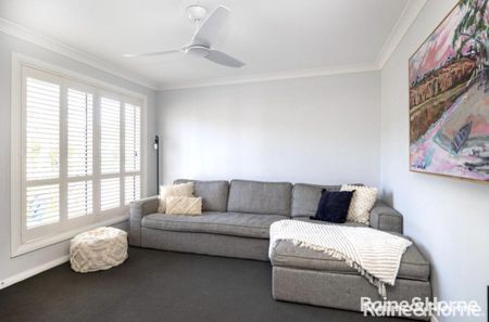 4 Bedroom House in Narrawallee - Photo 2