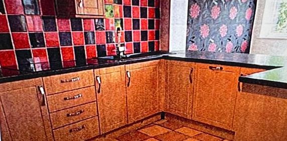 3 Bed Detached House, Pendragon Road, B42 - Photo 2