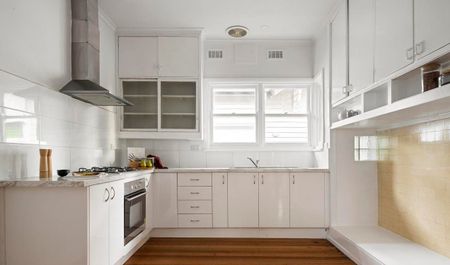 18 Kenilworth Parade, Ivanhoe VIC 3079 - Photo 5