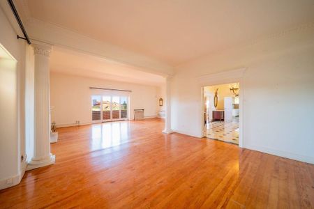 Luxury 5 bedroom Detached House for rent in Cascais e Estoril, Portugal - Photo 3