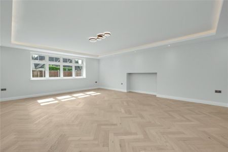 5 bedroom detached house to rent - Photo 3