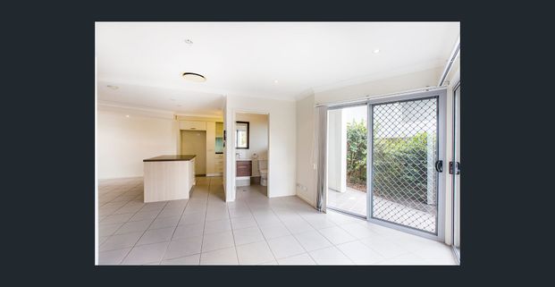 Executive Townhouse in Morningside - Photo 1