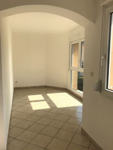 ROMBAS - Appartement T4 (105.8m2) - Photo 5