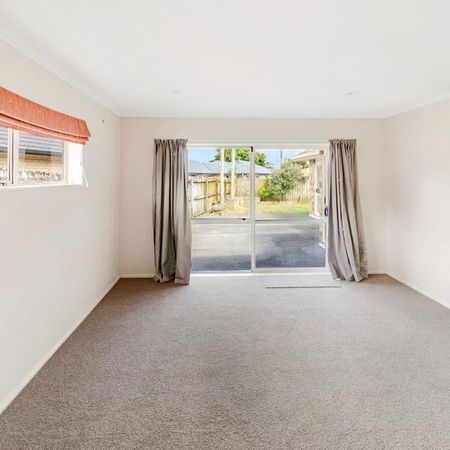 Spacious 5 bedroom family home in a prime location! - Photo 2