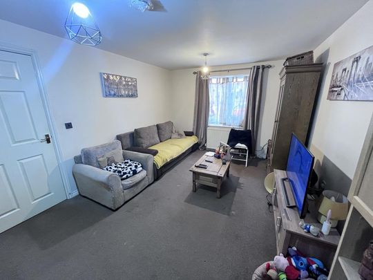 4 bedroom townhouse to rent - Photo 1