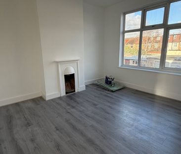 3 Bed Semi-Detached House, Belvedere Road, E10 - Photo 6