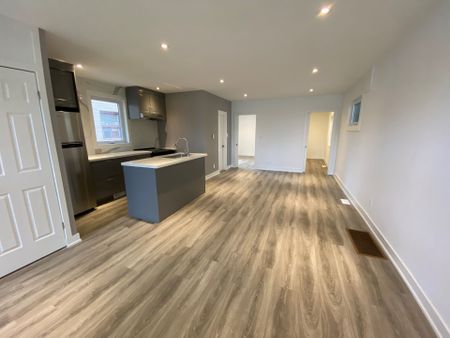 For Lease - 172 Times Rd Main Fl Road, Toronto, Ontario - Photo 2