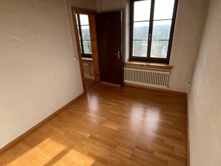 Wohnen im Haus zum Alpenblick - charmante 4.5-Zimmer-Wohnung mit Terrasse - Photo 4
