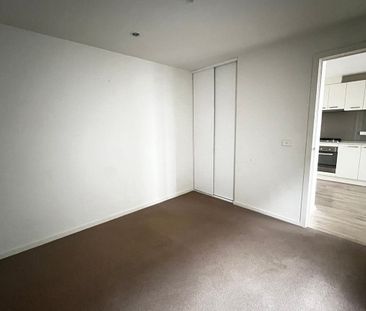 302/37-41 Munro Street, Coburg VIC 3058 - Photo 6