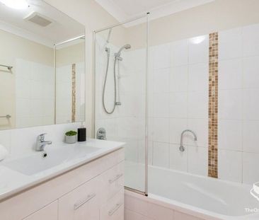 MODERN TOWNHOUSE HALPINE LAKE MANGO HILL - Photo 5