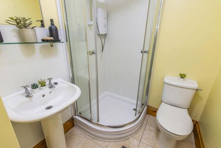 6 bedroom house to rent - Photo 3