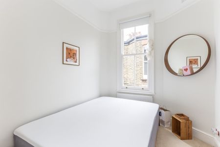 3 bedroom flat to rent - Photo 3