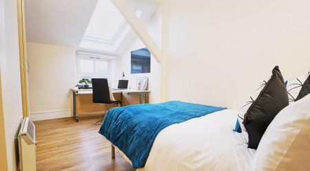 1 bedroom in a flat share to rent - Photo 2