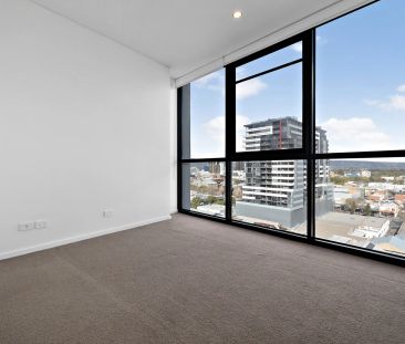 Luxurious 3 Bed in renowned West Franklin! - Photo 5