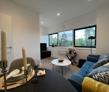 Redfields Lane, Church Crookham, Fleet, Hampshire, GU52 - Photo 2