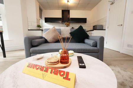 Connaught Road - Photo 4