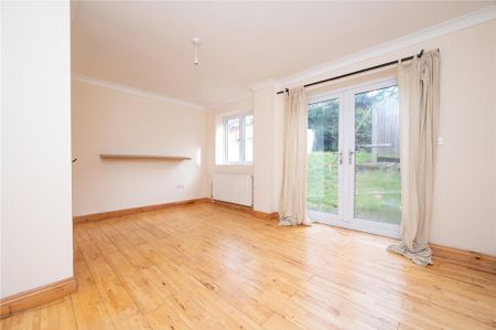 3 bedroom end of terrace house to rent - Photo 5