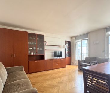 Appartement à louer à Paris 8Ème - Photo 3