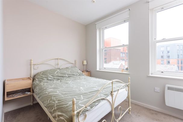 Rent Queen Street, Sheffield, S1 £900pcm (Per Month) - Photo 1