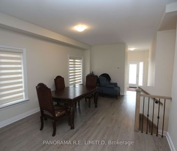 Detached Home For Lease | N8098122 - Photo 2