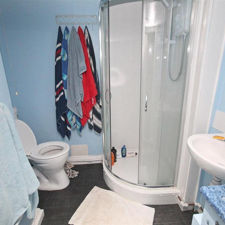 2 bedroom private hall to rent - Photo 4