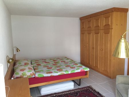 Laax Dorf – Möblierte 2.5-Zimmer-Wohnung mit Cheminée zu vermieten - Photo 5