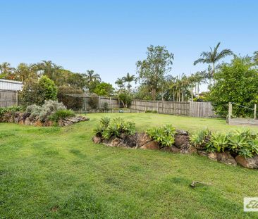 Renovated Comfort Meets Outdoor Entertaining Paradise - Photo 4