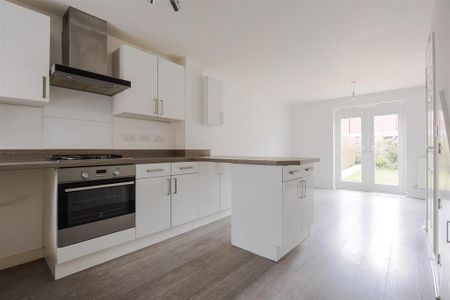 2 bedroom terraced house to rent - Photo 5