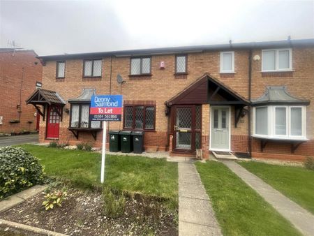 2 bedroom semi-detached house to rent - Photo 4