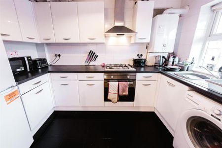 2 bedroom apartment to rent - Photo 5