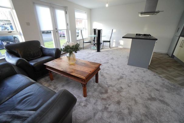 2 bedroom flat to rent - Photo 1