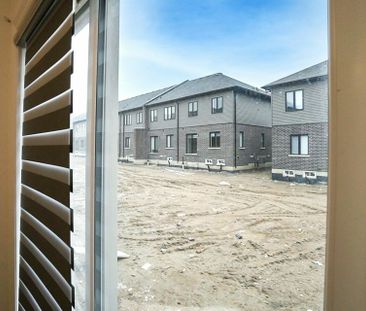 For Lease - 20 Copeman Avenue, Brantford, Ontario - Photo 2