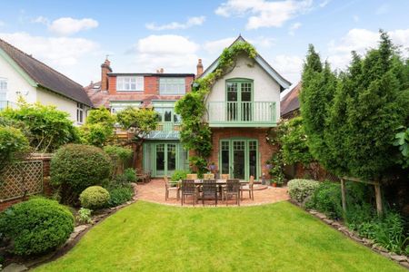 5 bedroom semi-detached house to rent - Photo 2