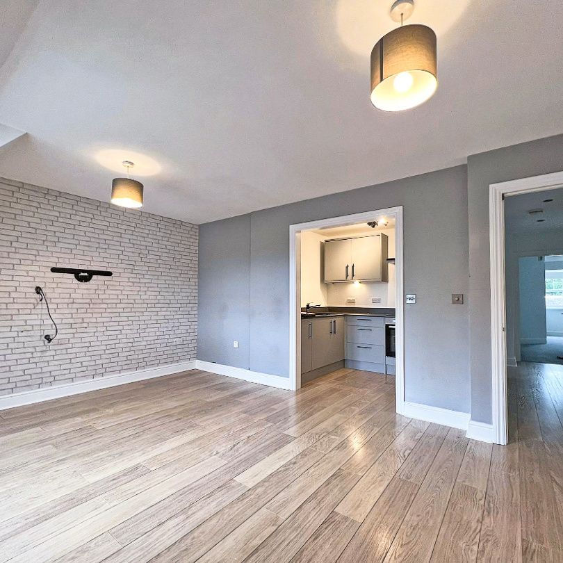 Douglas Court, Fleet Road, Fleet, Hampshire, GU51 - Photo 1