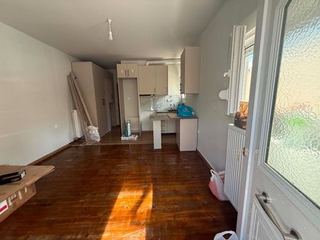 Μονοκατοικία για ενοικίαση Πέτρου και Παύλου (Νέα Ιωνία Βόλου) - Photo 5