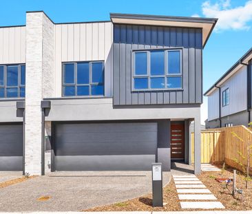 Brand-New Modern Family Home in Prime Sunbury Location - Photo 1