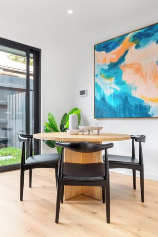 A Refined Retreat in the Heart of Balaclava - Photo 4