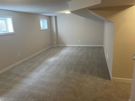 For Lease - 724 Eminence Street, Barrhaven, Ontario - Photo 3