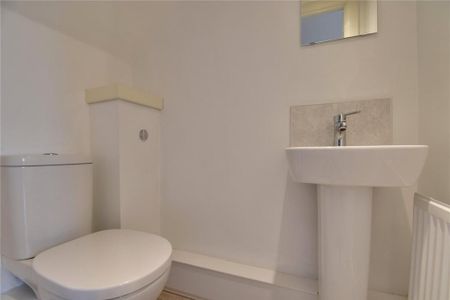 2 bedroom terraced house to rent - Photo 3