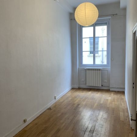 APPARTEMENT T4 A LOUER LYON 4EME ARRONDISSEMENT Place Croix Rousse-Austerlitz - Photo 3