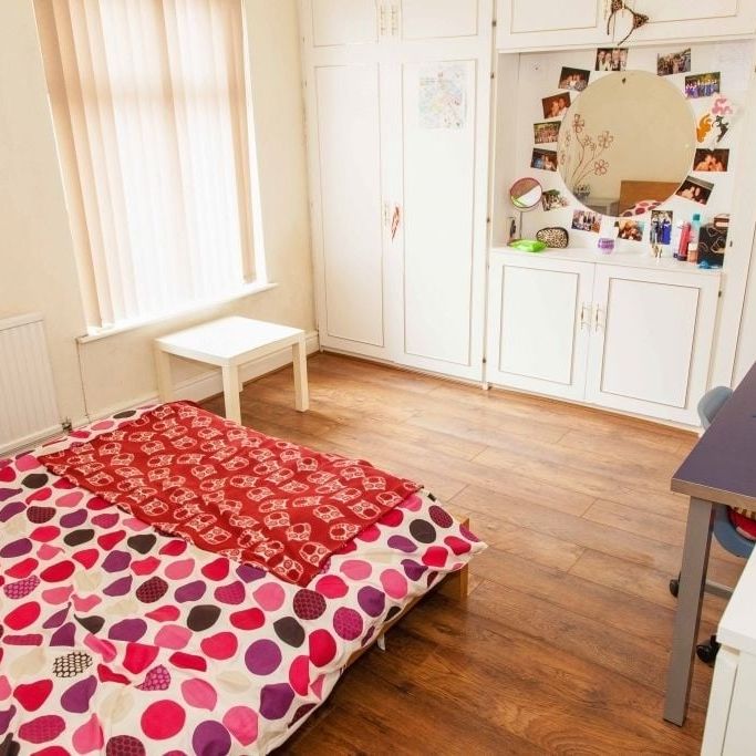 4 Bed Terraced House, Whitby Road, M14 - Photo 1