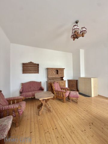 NAHE MARKTPLATZ PERCHTOLDSDORF: CHARMANTE 2-ZIMMER-ALTBAUWOHNUNG IN RUHIGER HOFLAGE MIT SEPARATER KÜCHE & BEGEHBAREM SCHRANKRAUM IM HISTORISCHEN „EISENBÖCKHOF"! - Photo 2