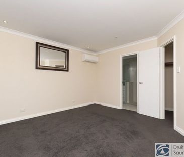 Stylish Renovated Family Home with Pool in Prime Location HOME OPEN... - Photo 4