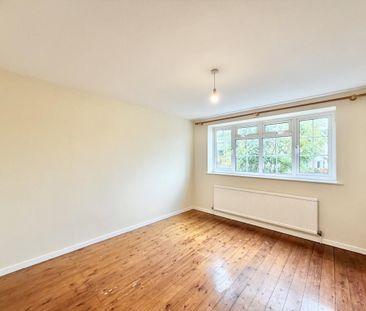 4 bedroom detached house to rent - Photo 6