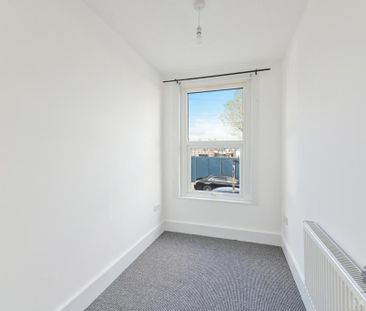 3 bedroom maisonette to rent - Photo 4