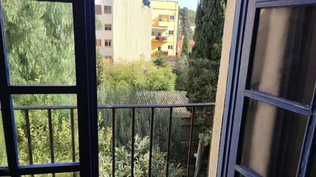 Carrer de Larrard, Barcelona, Catalonia 08024 - Photo 2