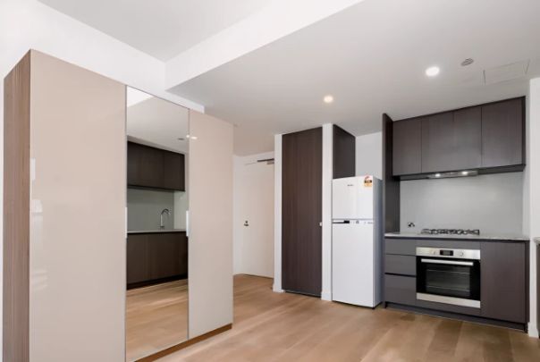 1 Bedroom*5615 - Photo 1